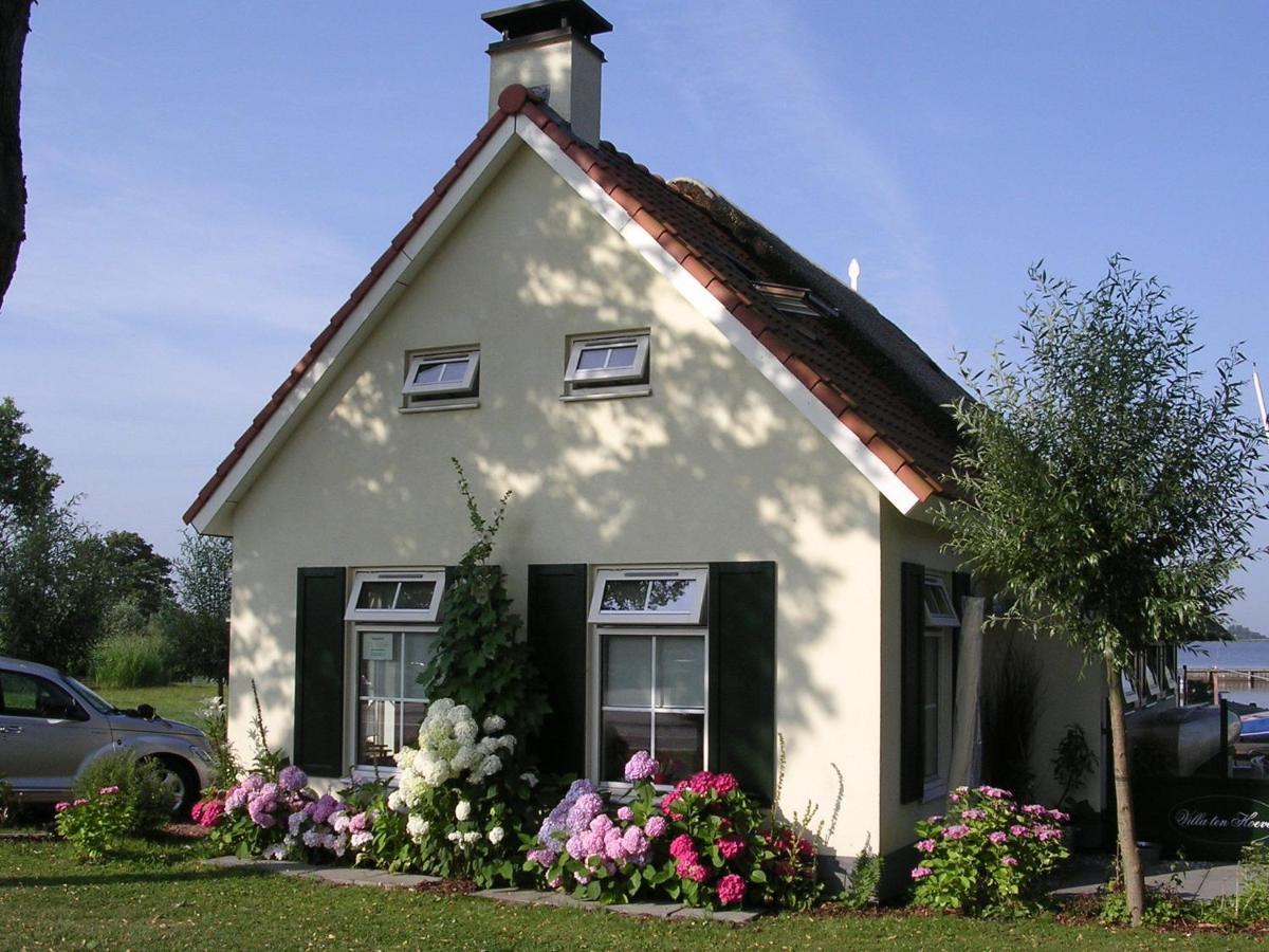 Attractive Holiday Home With Jetty Steendam Buitenkant foto