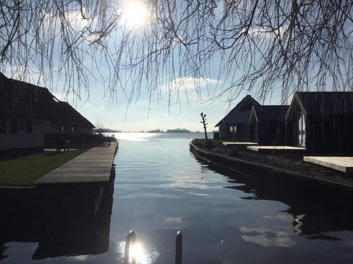 Attractive Holiday Home With Jetty Steendam Buitenkant foto